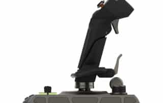 Et billede af en flyveleder med en controller knyttet til den.
